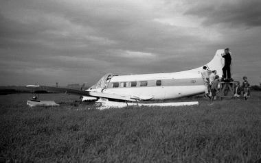 Image of G-ANDY plane crash at Fernieflat Farm