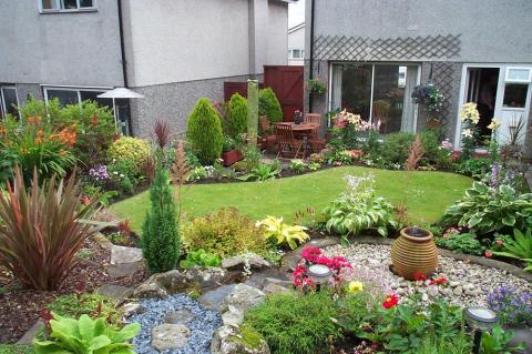 Image of a Baberton garden that won a well-kept award